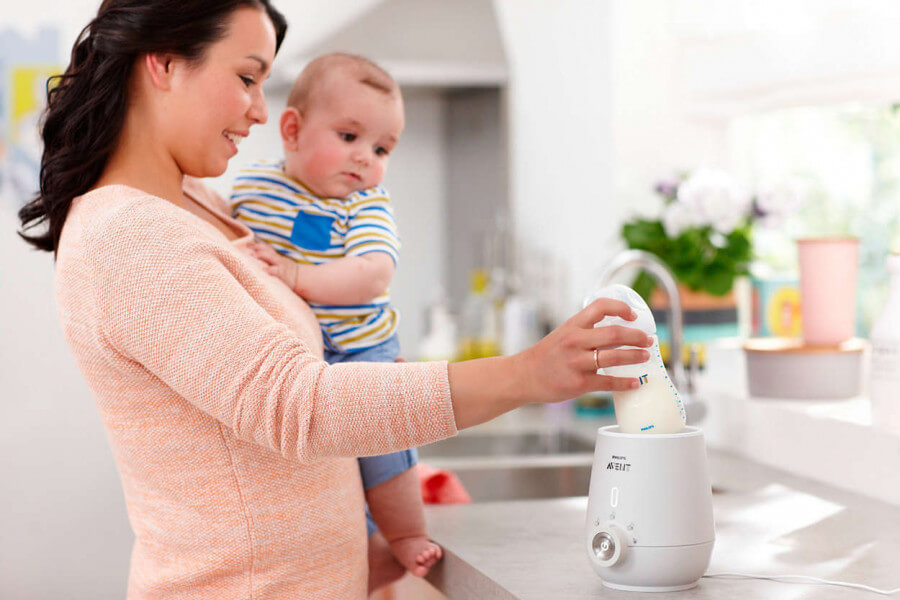 Cách hâm nóng sữa mẹ chính xác nhất